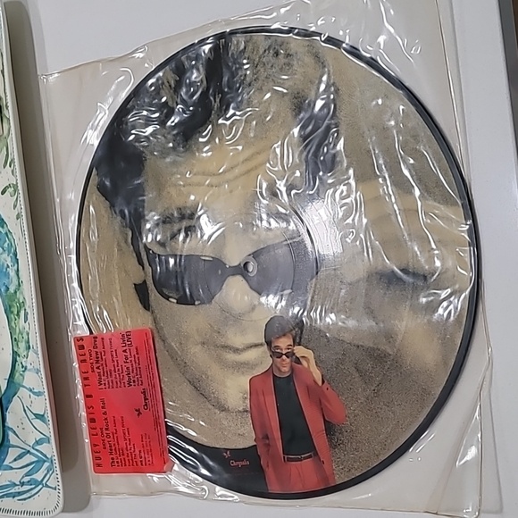 Vintage Vinyl LP Huey Lewis & The News '84 Sports Tour - Picture 4 of 4